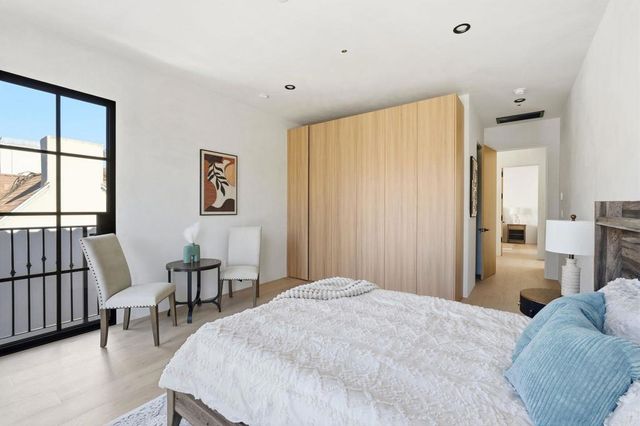 160 N Stanley Drive, Beverly Hills, CA 90211