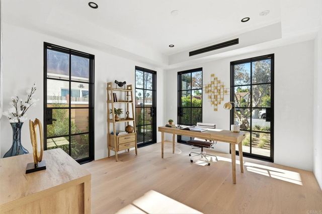 160 N Stanley Drive, Beverly Hills, CA 90211