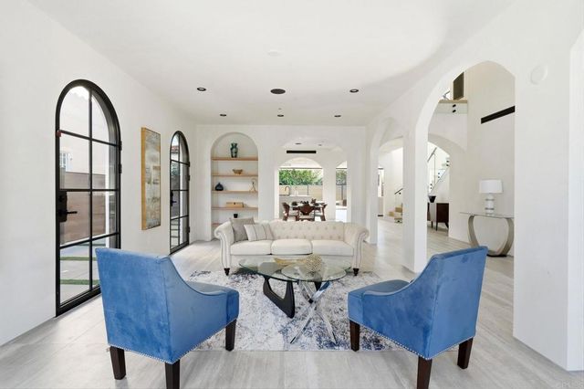 160 N Stanley Drive, Beverly Hills, CA 90211