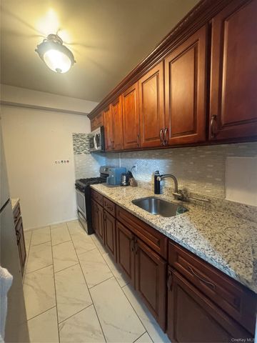 9 W Fordham Hill Oval 11E, Bronx, NY 10468
