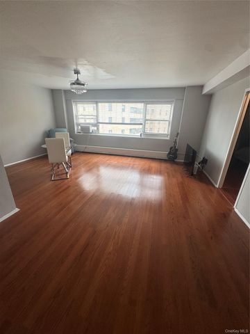 9 W Fordham Hill Oval 11E, Bronx, NY 10468