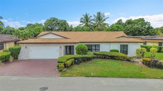 6206 White Oak Ln, Tamarac, FL 33319