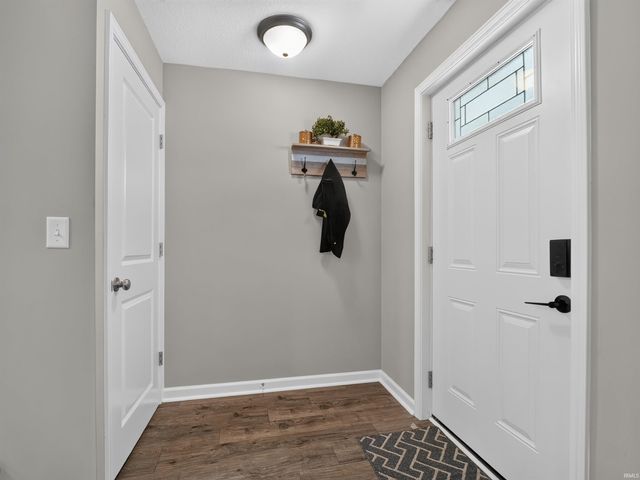514 W King Street, Garrett, IN 46738