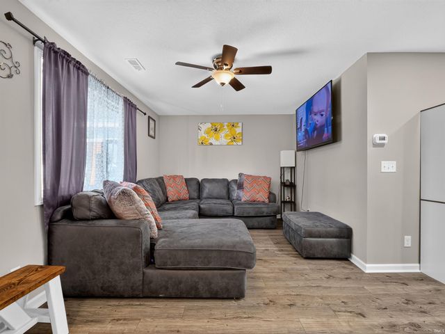 514 W King Street, Garrett, IN 46738