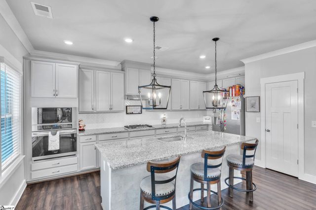 14 Park Vista Way, Greenville, SC 29617