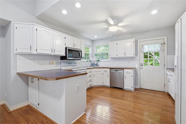 15358 RILEY Street, Overland Park, KS 66223