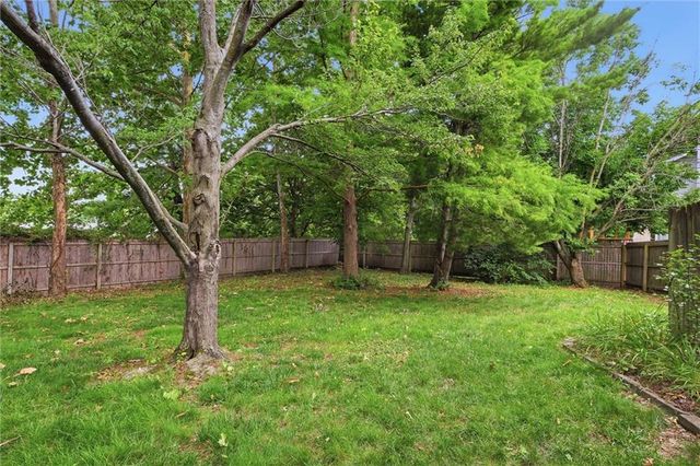 15358 RILEY Street, Overland Park, KS 66223
