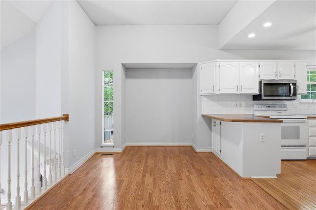 15358 RILEY Street, Overland Park, KS 66223