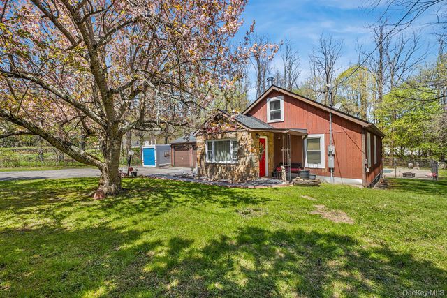 11 Hustis Road, Cold Spring, NY 10516