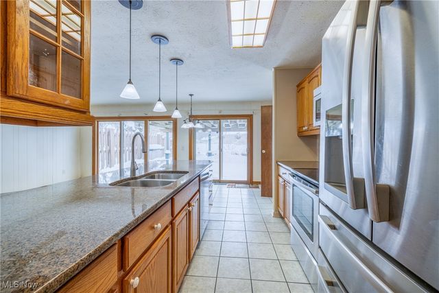 12393 Woodbriar Circle, Strongsville, OH 44136