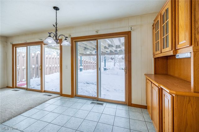 12393 Woodbriar Circle, Strongsville, OH 44136