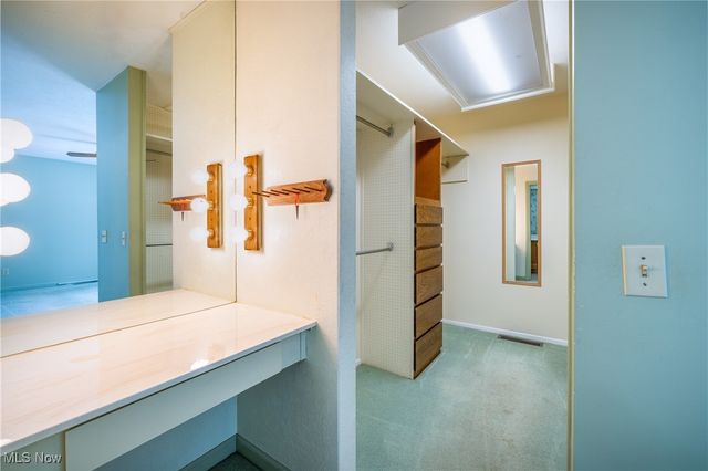 12393 Woodbriar Circle, Strongsville, OH 44136