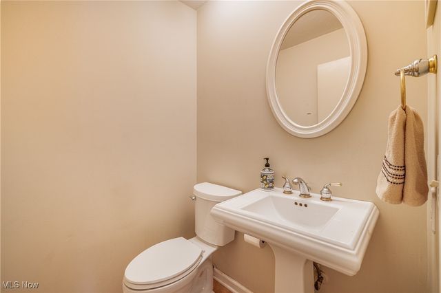 12393 Woodbriar Circle, Strongsville, OH 44136