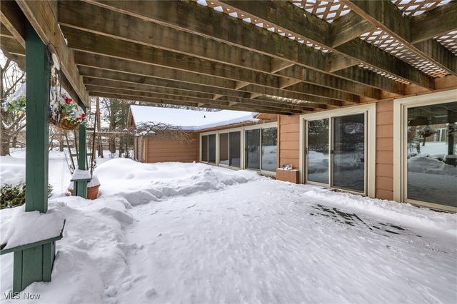 12393 Woodbriar Circle, Strongsville, OH 44136