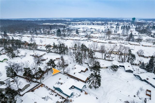 12393 Woodbriar Circle, Strongsville, OH 44136