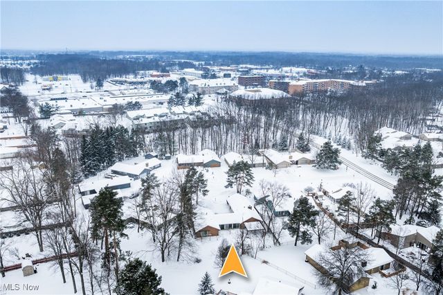 12393 Woodbriar Circle, Strongsville, OH 44136