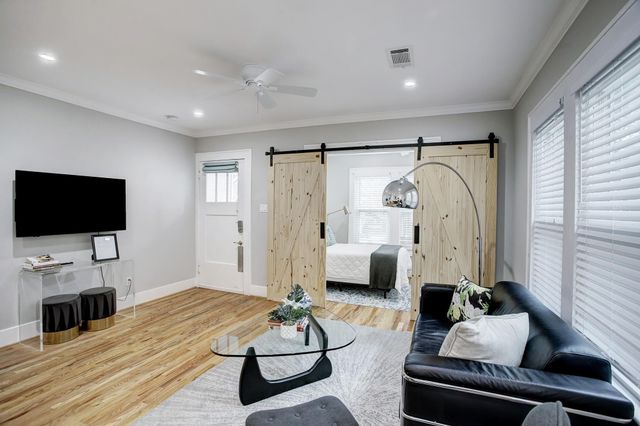 127 Payne Street, Houston, TX 77009