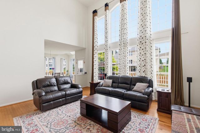 43679 LUCKETTS BRIDGE CIR, Ashburn, VA 20148