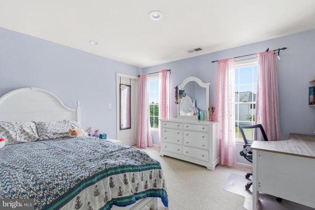 43679 LUCKETTS BRIDGE CIR, Ashburn, VA 20148