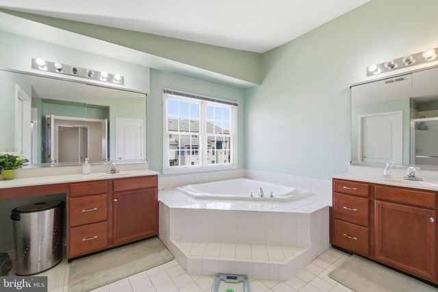 43679 LUCKETTS BRIDGE CIR, Ashburn, VA 20148