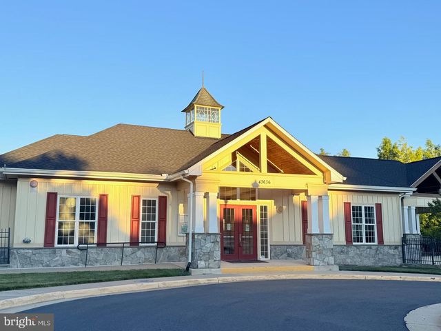 43679 LUCKETTS BRIDGE CIR, Ashburn, VA 20148