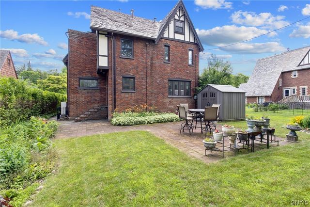 413 East Genesee Parkway, Syracuse, NY 13214