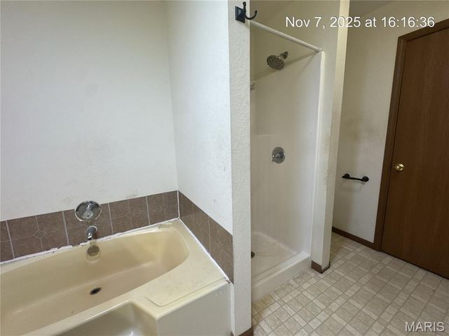 22255 Target Road, St Robert, MO 65584