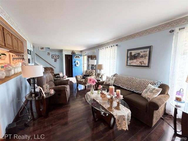 28382 Brookfield Court, Brownstown Charter Township, MI 48183