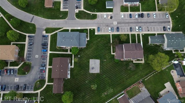 28382 Brookfield Court, Brownstown Charter Township, MI 48183