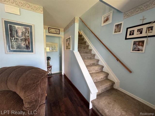 28382 Brookfield Court, Brownstown Charter Township, MI 48183