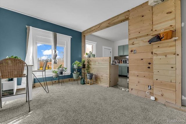 9390 Emmons, Detroit, MI 48214