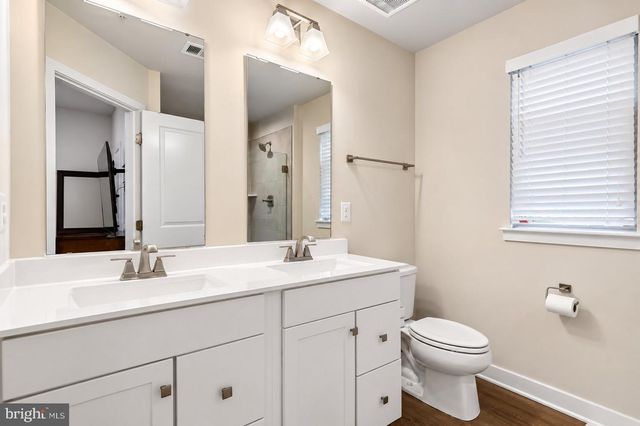 6110 NORTHWEST DR, Hyattsville, MD 20782