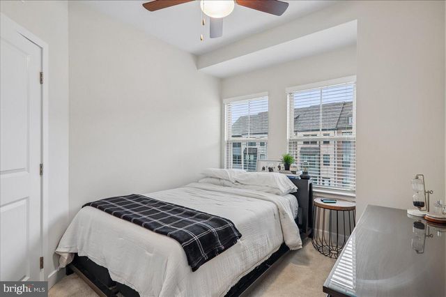 6110 NORTHWEST DR, Hyattsville, MD 20782
