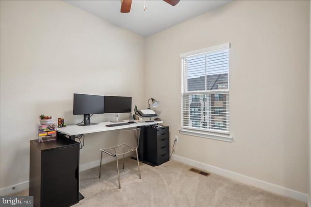 6110 NORTHWEST DR, Hyattsville, MD 20782