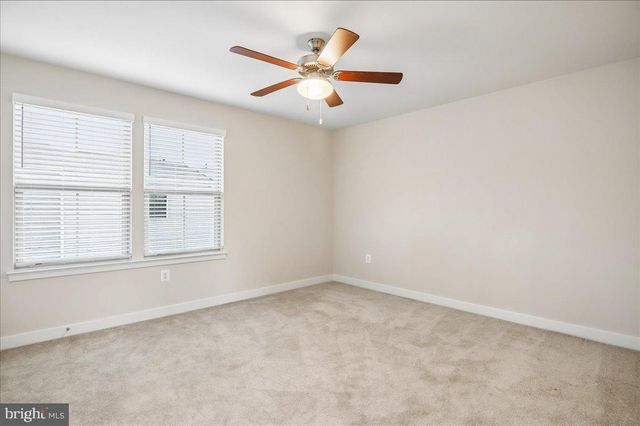 6110 NORTHWEST DR, Hyattsville, MD 20782