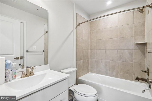 6110 NORTHWEST DR, Hyattsville, MD 20782