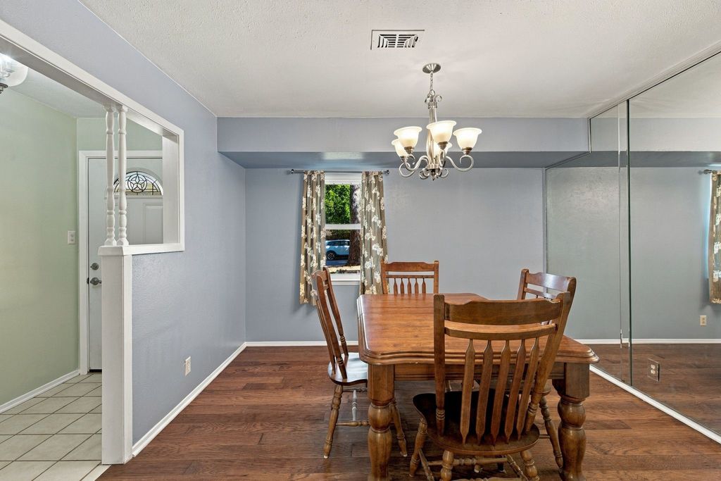 1802 Tulip Drive, Arlington, TX 76013 — photo 4