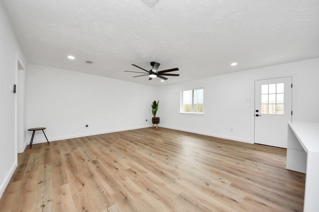 717 Phyllis Court, Conroe, TX 77303