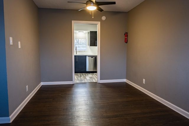 5532 Eskridge 6, Houston, TX 77023