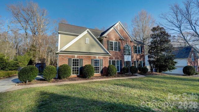 9821 Zackery Avenue, Charlotte, NC 28277