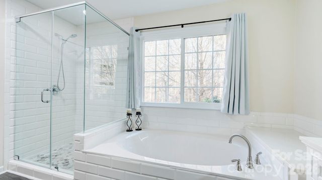 9821 Zackery Avenue, Charlotte, NC 28277