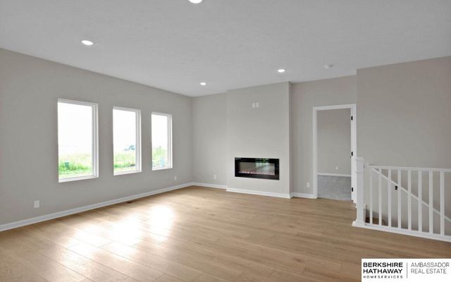 18073 Soldier Street, Omaha, NE 68136
