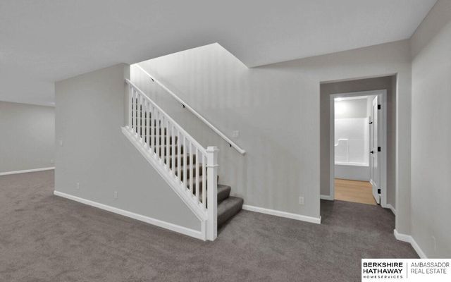 18073 Soldier Street, Omaha, NE 68136