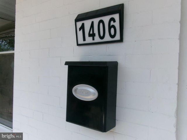 1406 N HIRST ST, Philadelphia, PA 19151