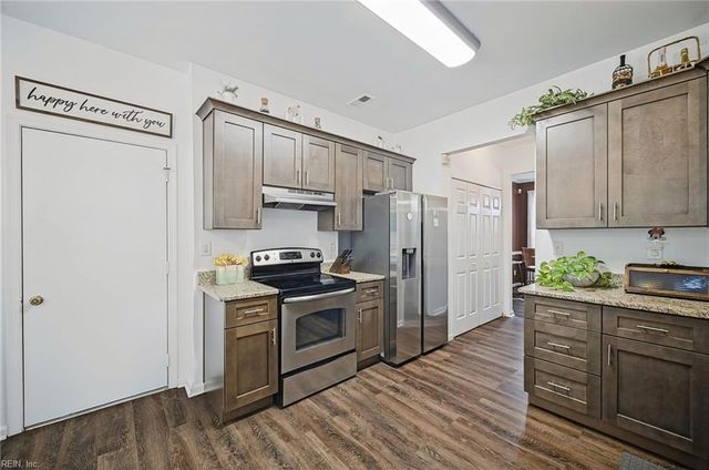 2016 Sunset Maple LN, Chesapeake, VA 23323