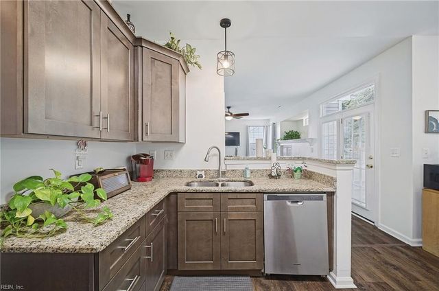 2016 Sunset Maple LN, Chesapeake, VA 23323