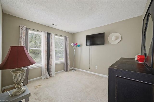 2016 Sunset Maple LN, Chesapeake, VA 23323