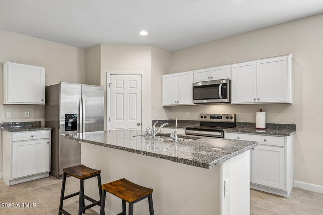 8259 W MANTLE Way, Florence, AZ 85132