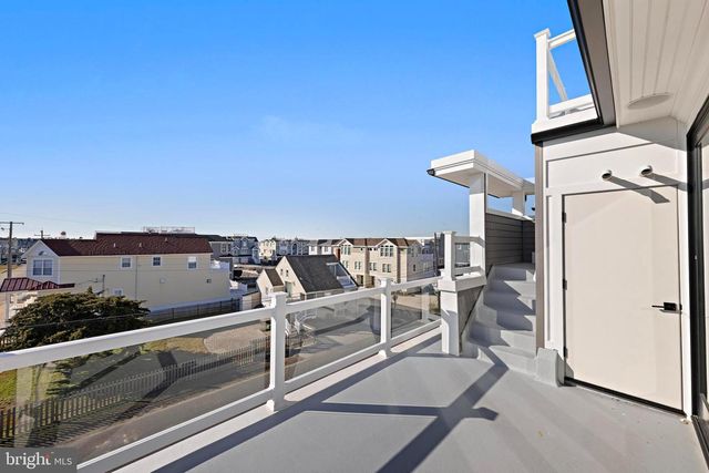 101 W 15TH ST, Long Beach Township, NJ 08008