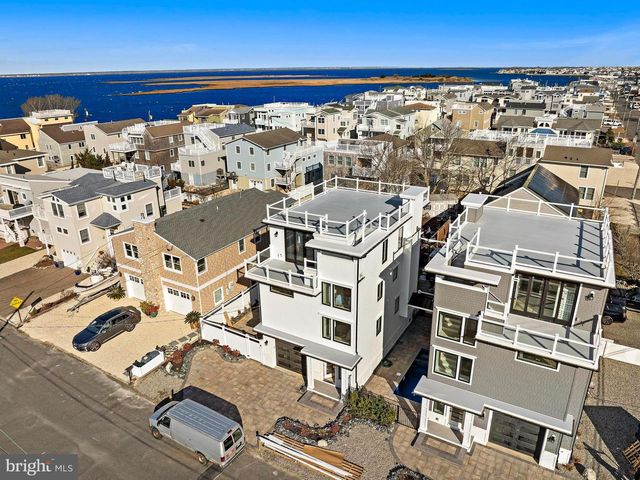 101 W 15TH ST, Long Beach Township, NJ 08008